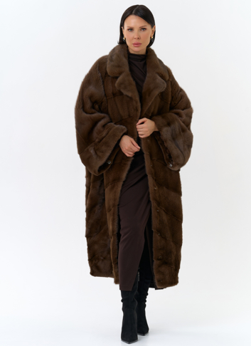 Шуба оверсайз с английским воротником