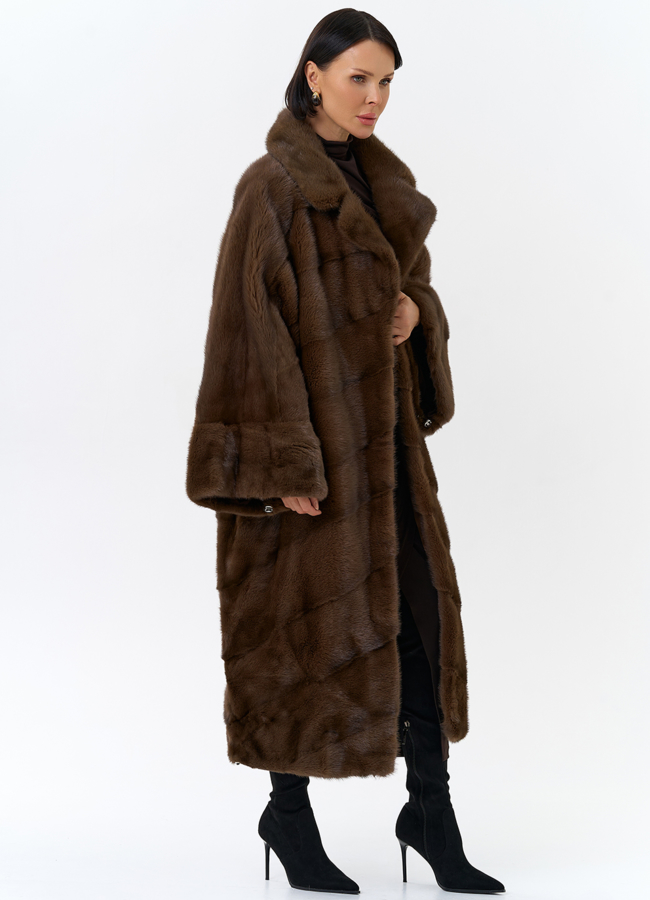 Шуба оверсайз с английским воротником модель № 26021 универмаг малина