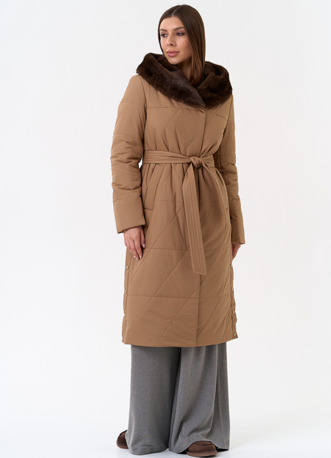 фото Пуховик с капюшоном из эко меха модель № 28400