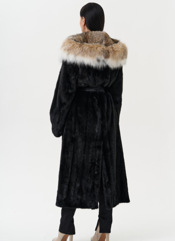 Норковая шуба с капюшоном из меха рыси