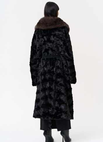 Женская шуба из меха норки с воротником из меха песца