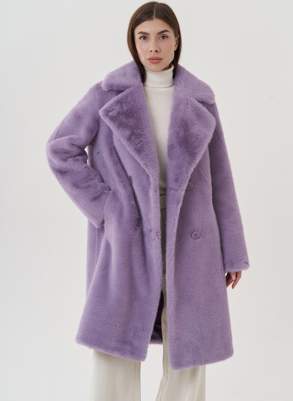 Женское пальто из эко меха на пуговицах