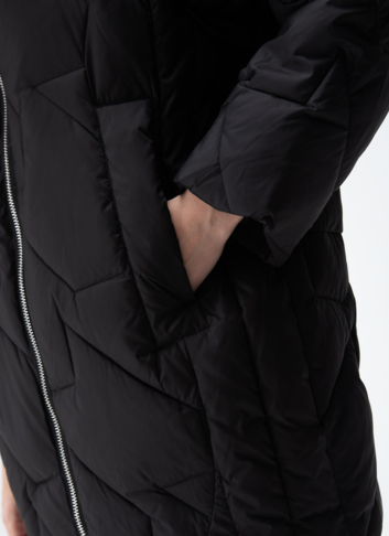 Женский пуховик с капюшоном 