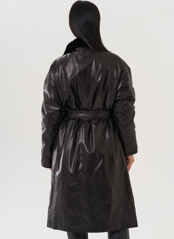 Пальто женское из натуральной кожи с отделкой из кролика 