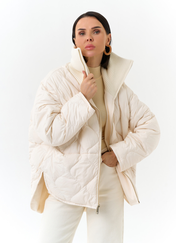 Женская двухсторонняя куртка с высоким воротником