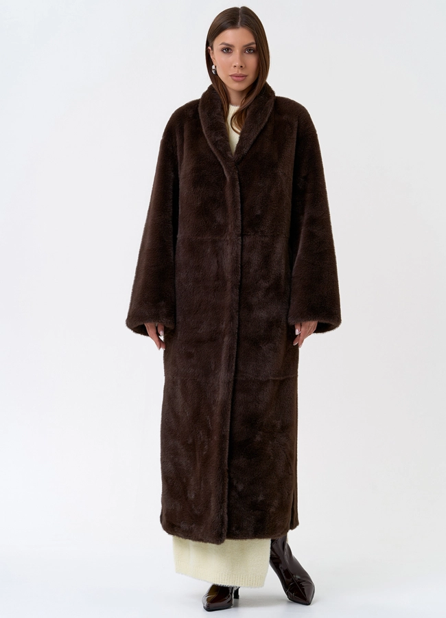 Длинное пальто из эко меха с декоративным поясом модель № 31219 меха малина