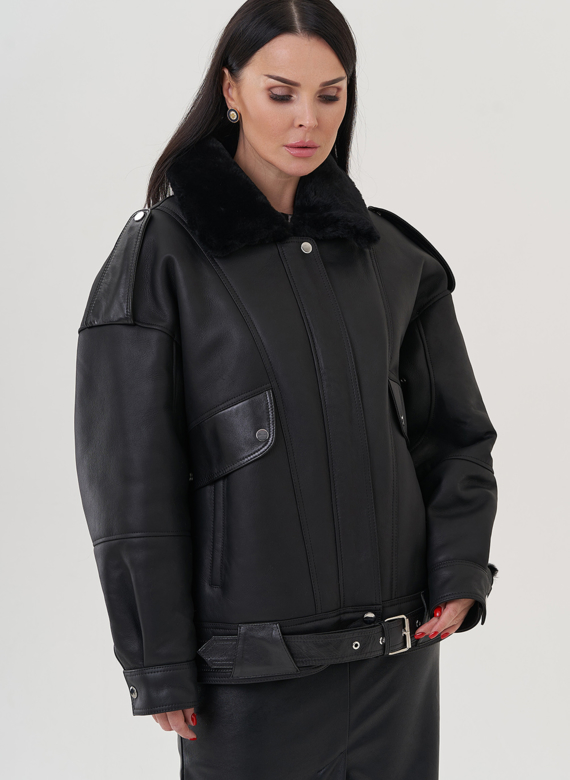 Женская дубленка черного цвета 