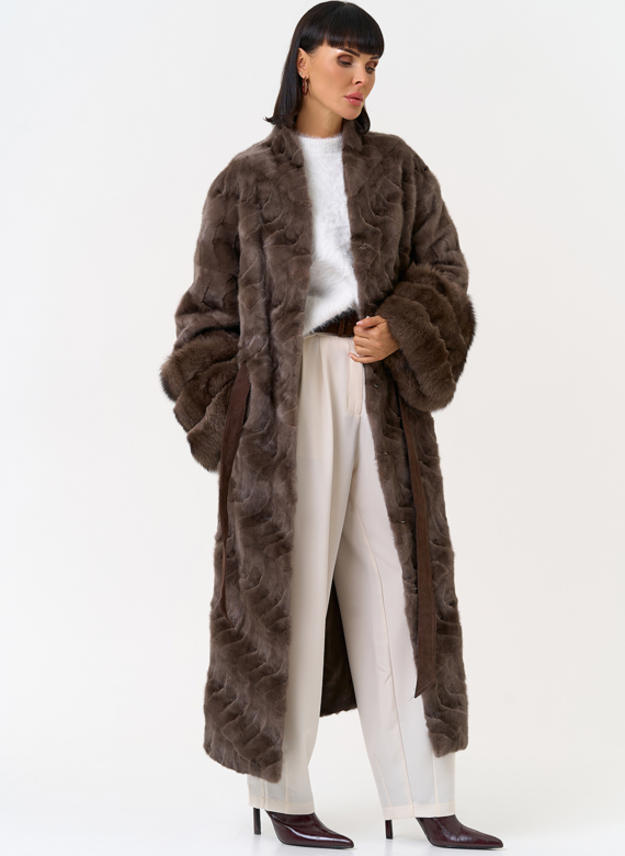 Женская шуба из меха норки с поясом