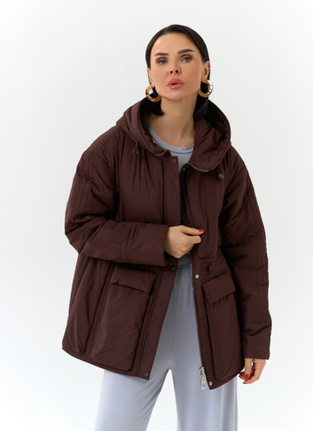 Женская куртка коричневого цвета