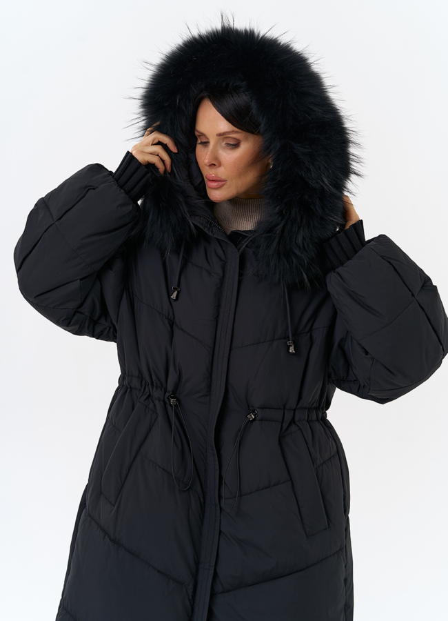 Женский пуховик с капюшоном из меха чернобурки модель № 31969 универмаг малина