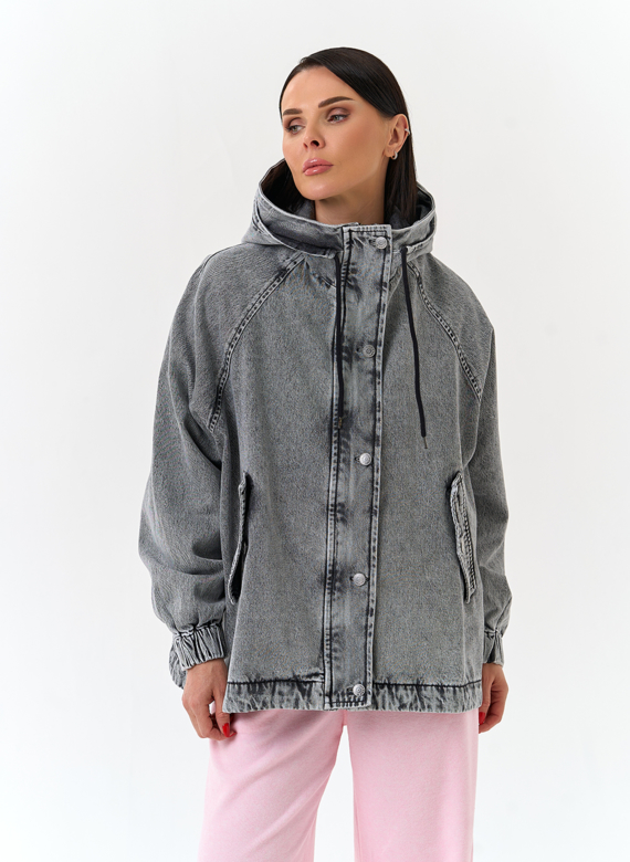 Женская джинсовая куртка с капюшоном