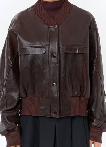 Женская куртка из натуральной кожи