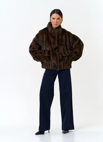 Женская куртка бомбер из эко меха фото