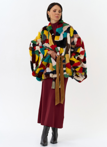 Яркая шуба из меха норки