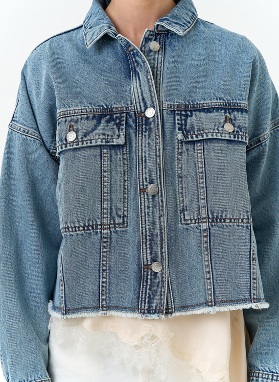 Женская джинсовая куртка