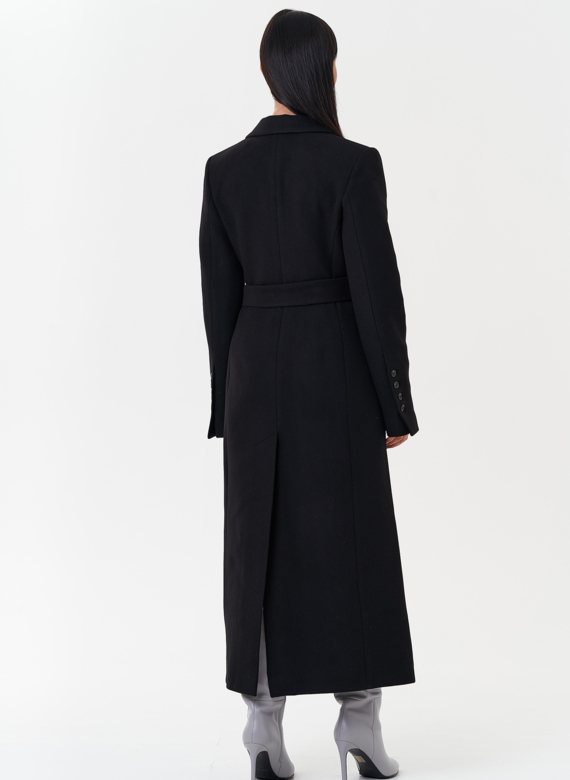 Классическое пальто с английским воротником