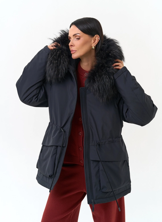 Женская куртка с мехом чернобурой лисы на капюшоне фото