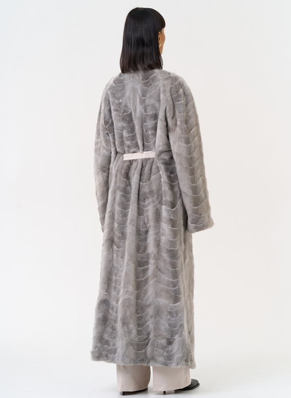 Длинная шуба из меха норки с поясом