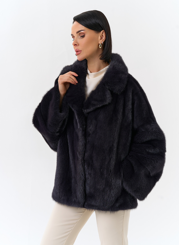 Шуба из меха норки с английским воротником