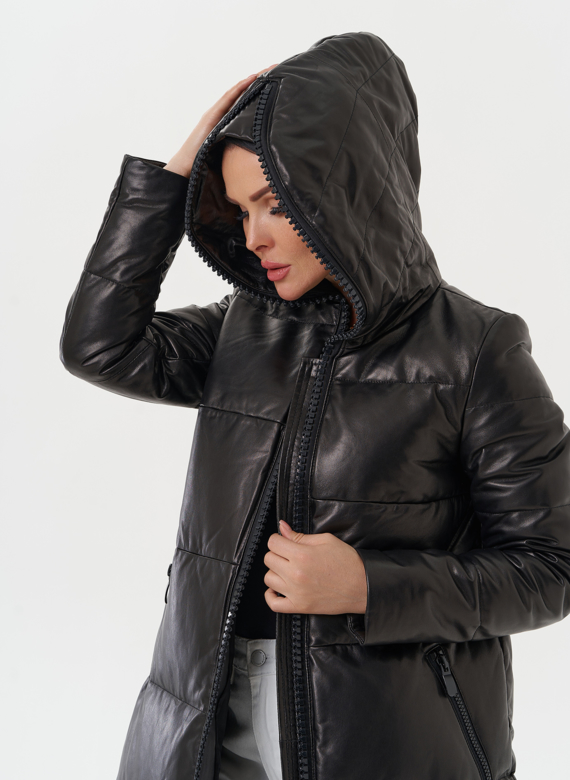 Кожаный пуховик с капюшоном