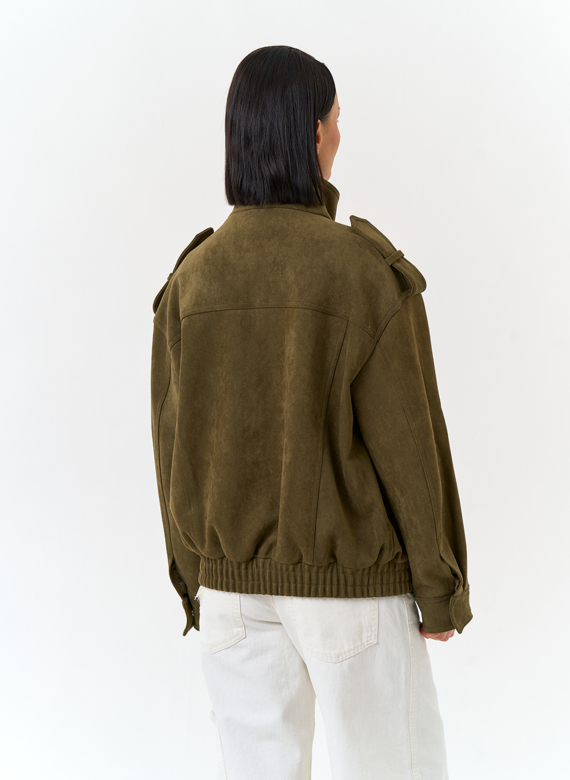 Женская куртка бомбер из эко замши