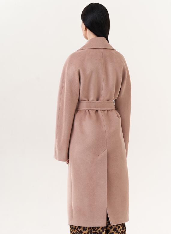 Пальто с английским воротником