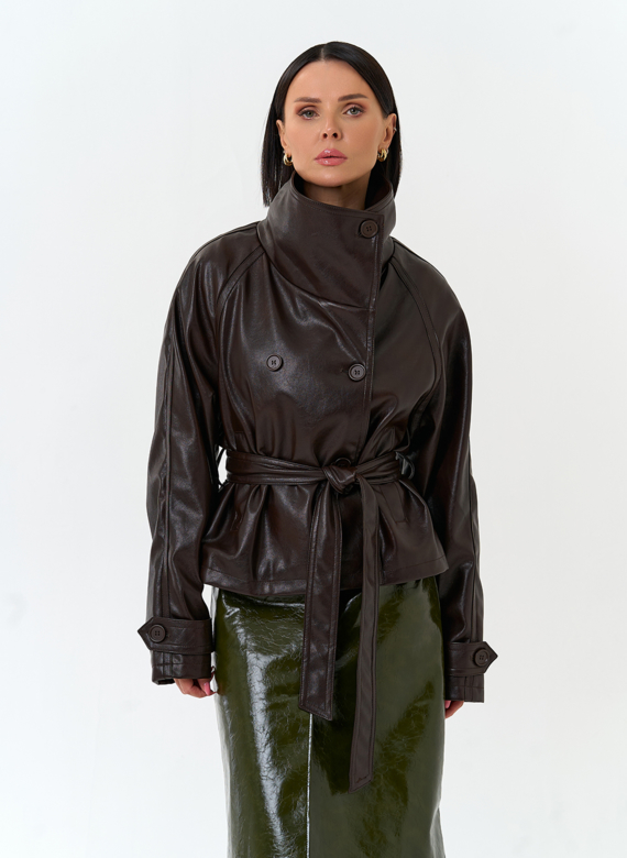 Женская куртка из эко кожи с поясом